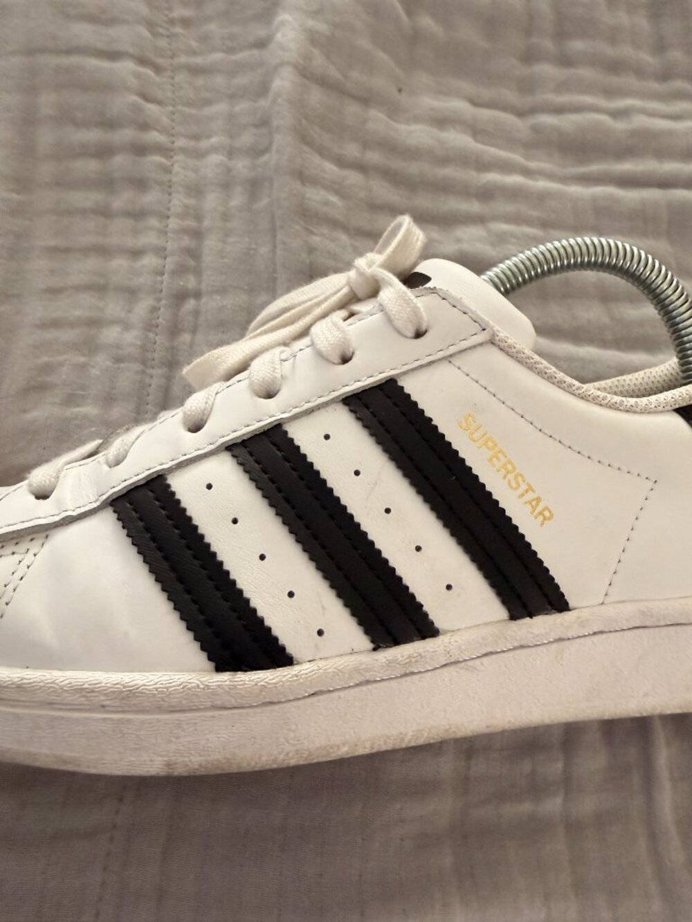 Adidas Superstar - Size 7.5 - Picture 5 of 9